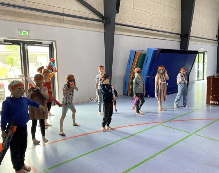 Idræt i skolens sportshal