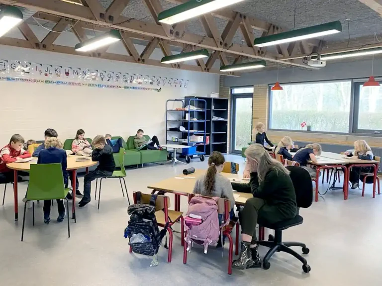 Undervisning på Grænseegnens Friskole i Holbøl
